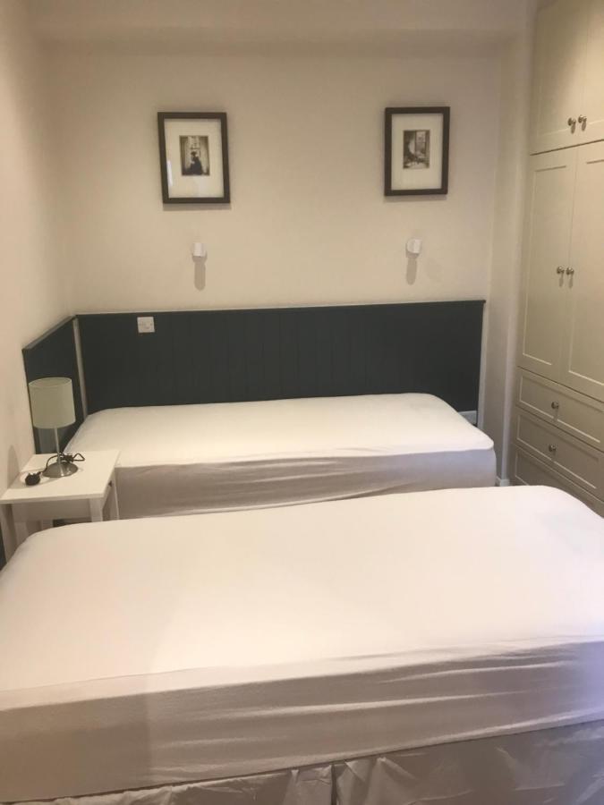 Eyre Luxury Apartment Γκάλγουεϊ Εξωτερικό φωτογραφία